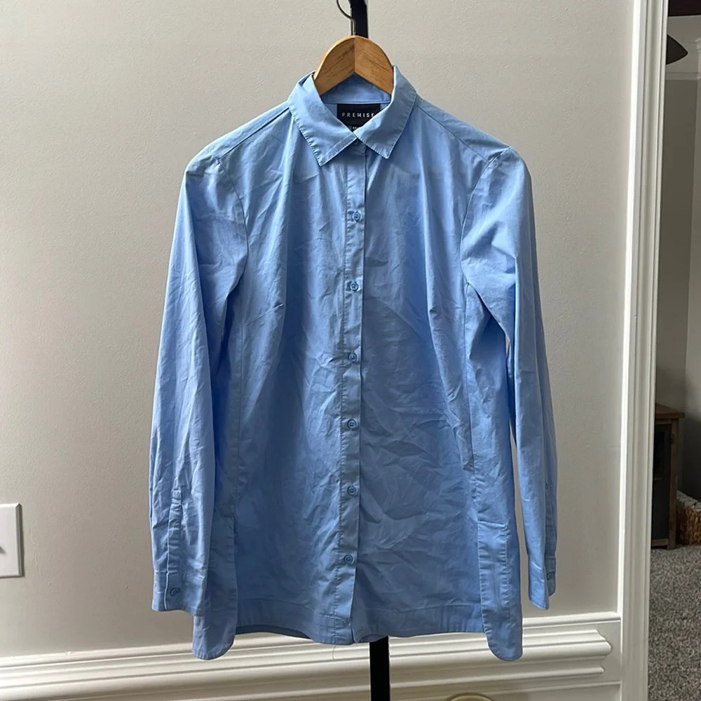 Womens blue button down shirt XS